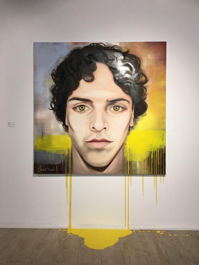 Pintura de Horizonte. Instalación. Autorretrato de David Marcelo